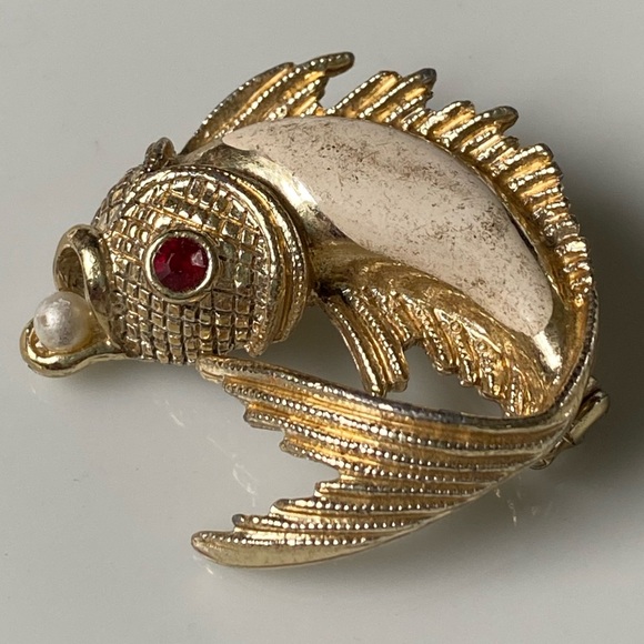 Vintage Koi Fish Crystal Rhinestone Enamel Women’s Gold Tone Pin Brooch - Picture 3 of 6